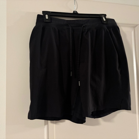 Lulu lemon men’s running shorts - Picture 1 of 2